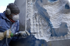 Marmorblock aus Carrara in Arbeit